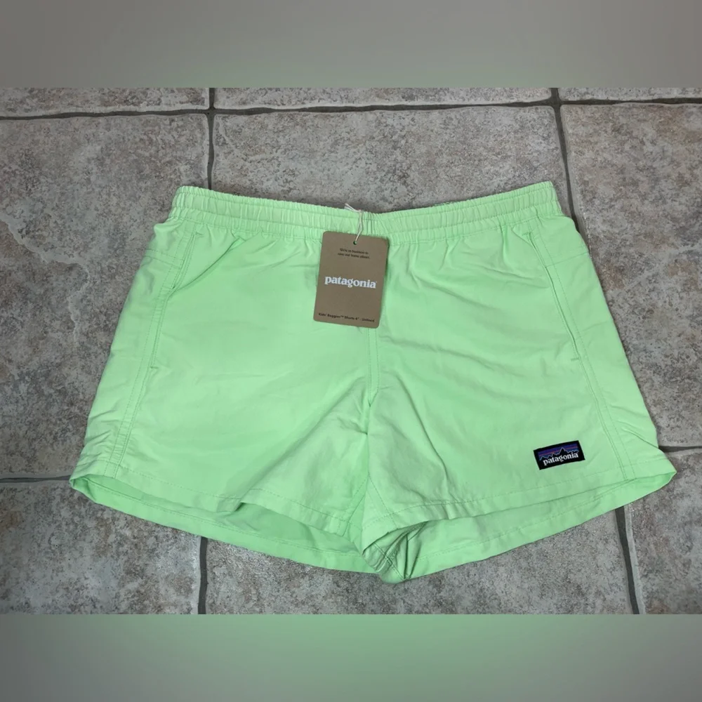 NWT Patagonia Salamander Green Kids Baggies Shorts 4” unlined